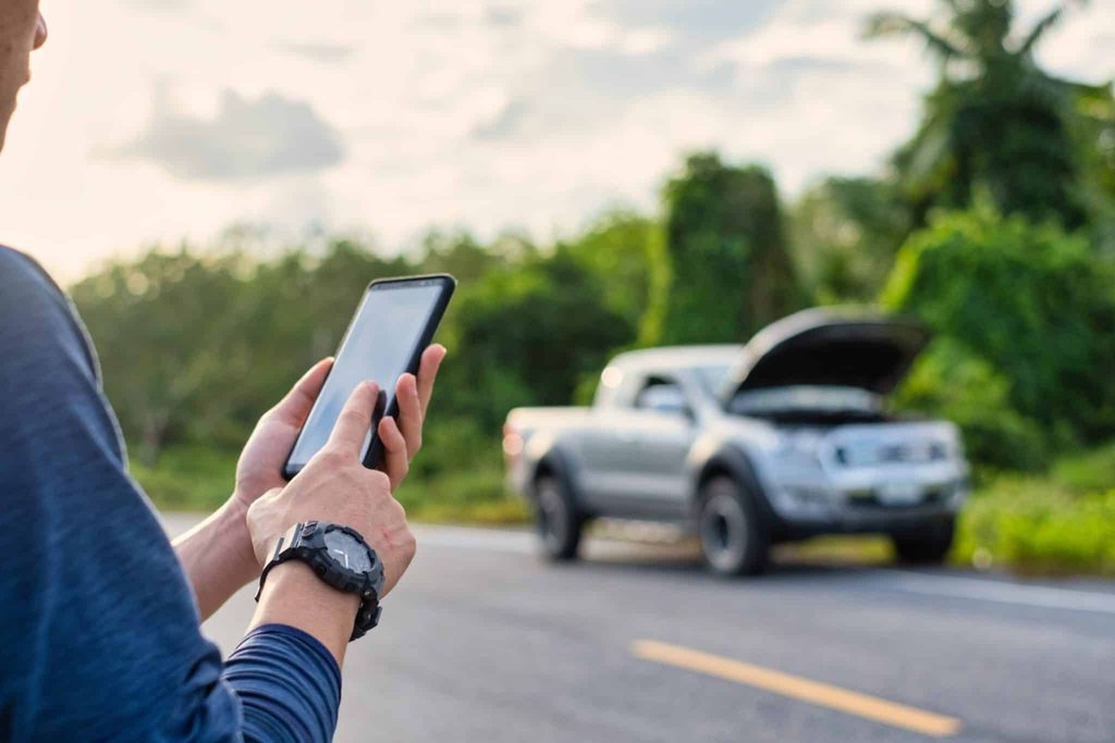 Signs You Need Roadside Assistance